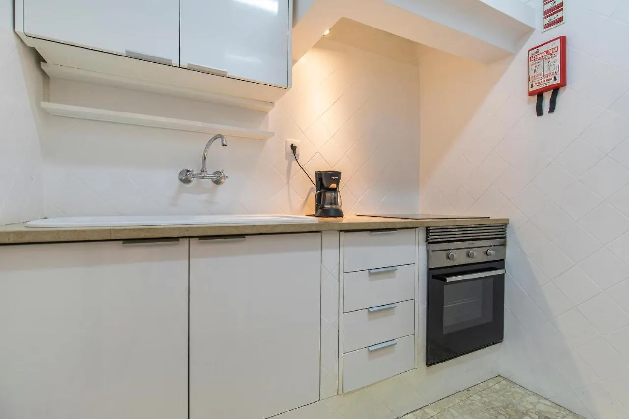 Condessa 2Bdr Duplex By Lovelystay Lisbon Apartment