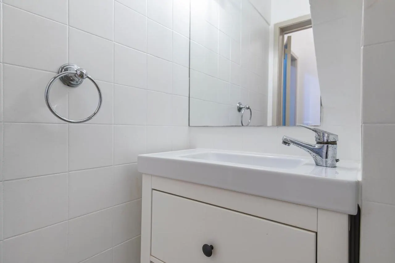 Condessa 2Bdr Duplex By Lovelystay Lisbon Apartment